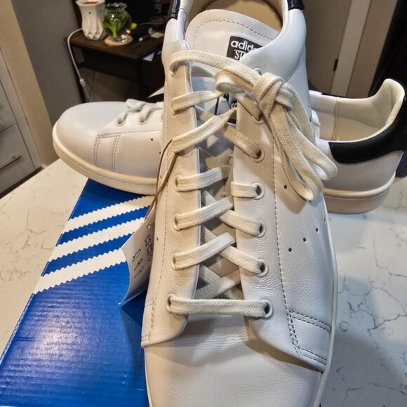 adidas Stan Smith Lux Lace Up Mens White Sneakers Casual Shoes HQ6785 SIZE 12 - Picture 2 of 15